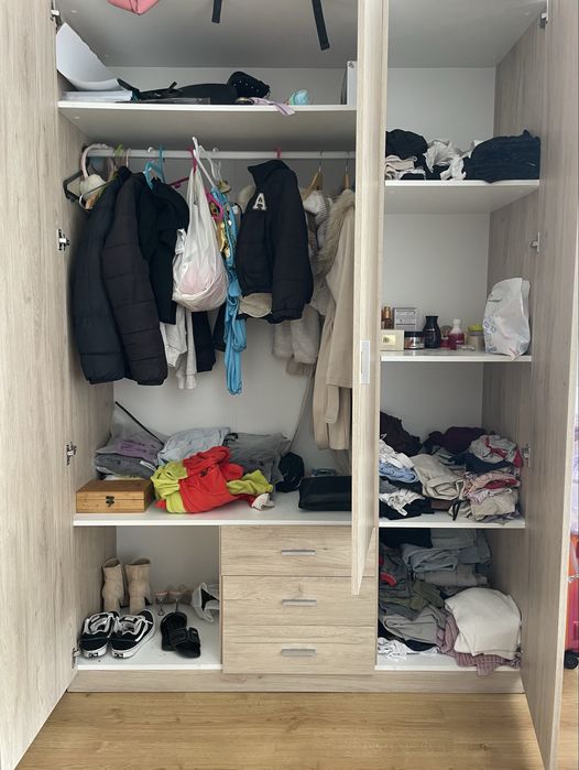 Guarda roupa conforama 215x150x53cm