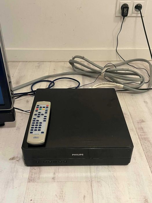 Philips Essence 42cale + APPLE TV