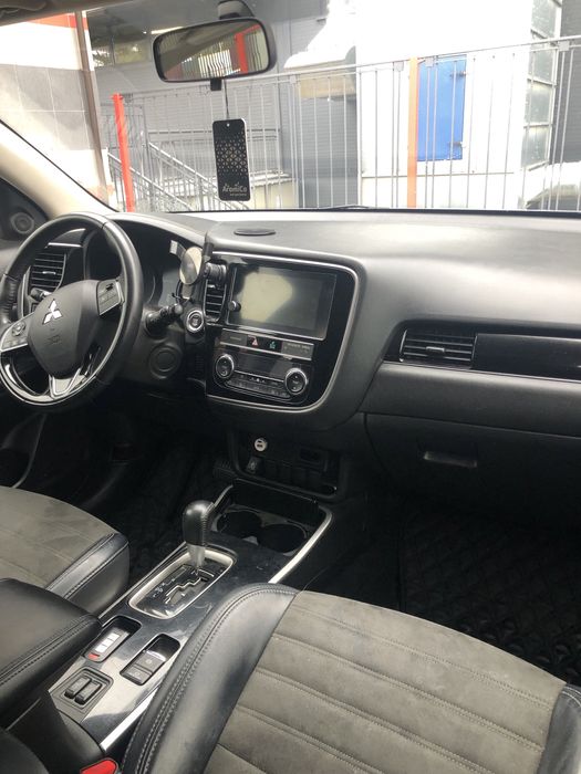 Мітсубісі Аутлендер Mitsubishi Outlander 2020 р