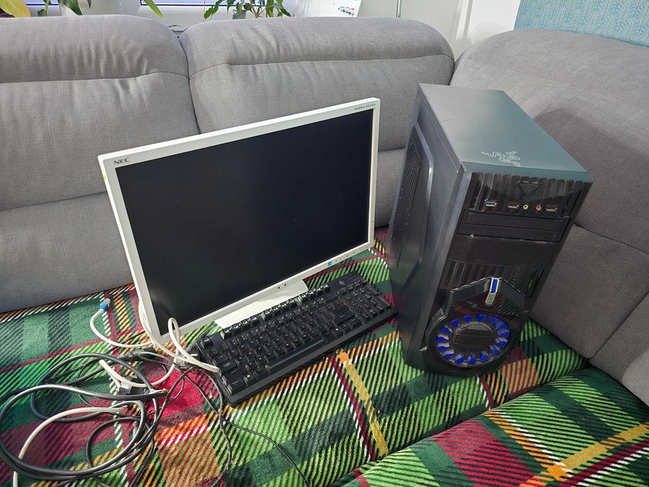 Komputer stacjonarny MSI