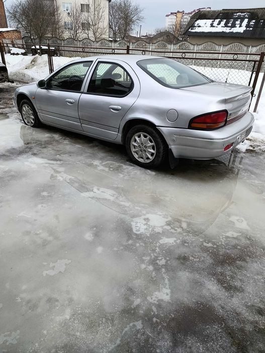 Крайслер стратус