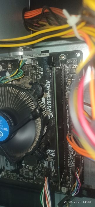 Gold G5400 3.7GHz/DDR4 8GB/ssd