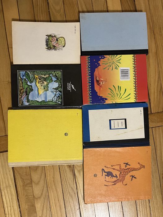 Книги для дітей українською і дві російською