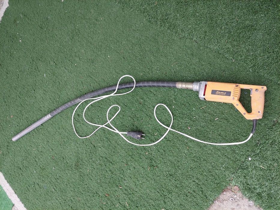 Оренда бетоноущільнювача бетону