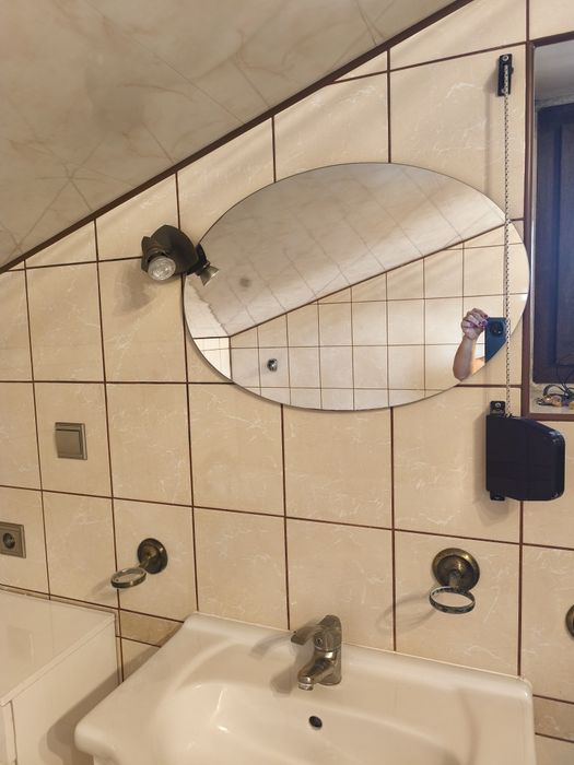 Mebelki do łazienki plus duża  umywalka lustro bateria