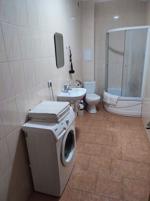 DOBA - 2кім Центр, 3-4 місця. Завжди тепла !