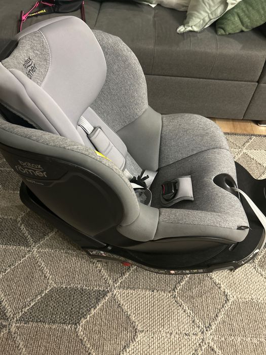 Britax romer dualfix m i-size