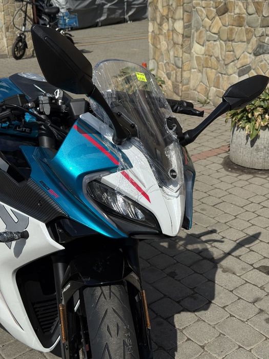 Мотоцикл CFMOTO 250SR LITE