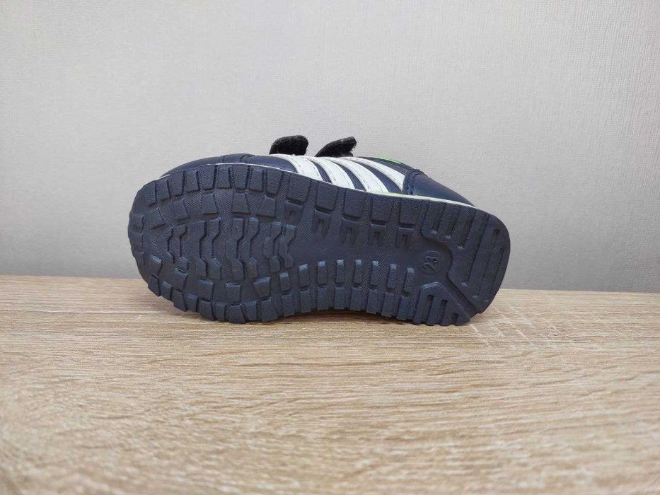 Уцінка! Кросівки для хлопчика (розміри 21 - 13.5 см; 23й - 14.5 см))