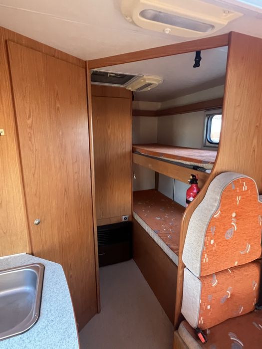 Autocaravana Ford Vilamobil 2008 – 6 Lugares – Com ar condicinonado  – Pronta a Viajar