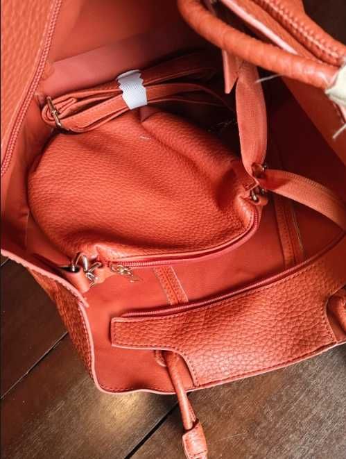 Mala alaranjada mulher