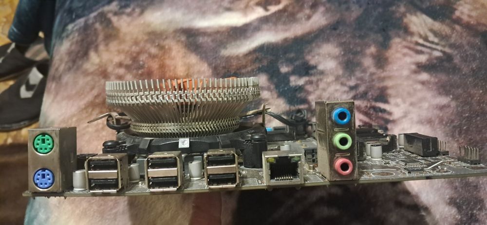 Материнская плата Intel X79 6-тиядерный