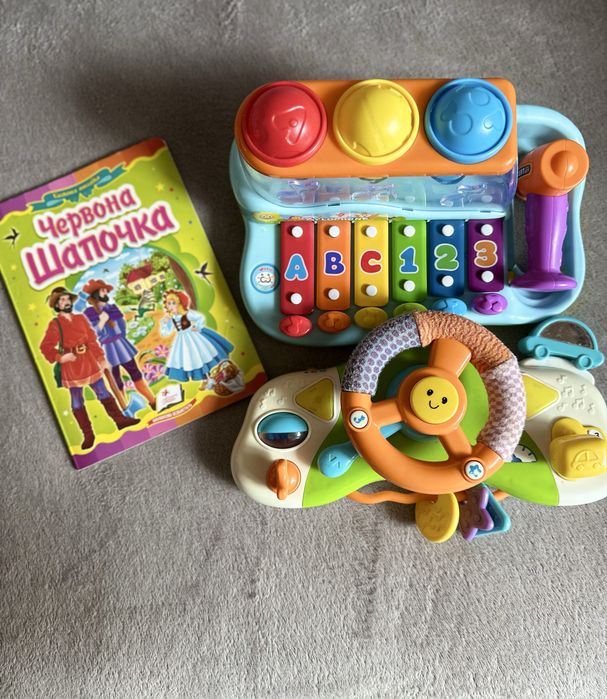 Іграшки розвиваючі музичні