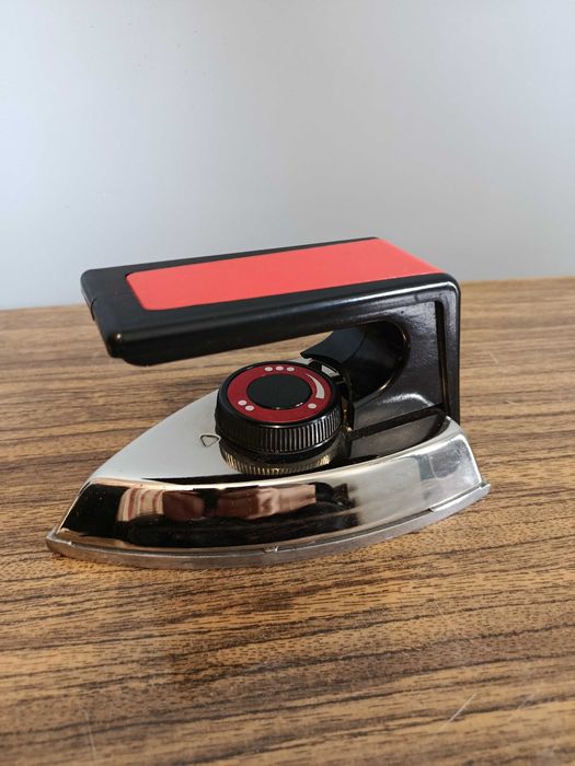 Новый утюг "Харьков"