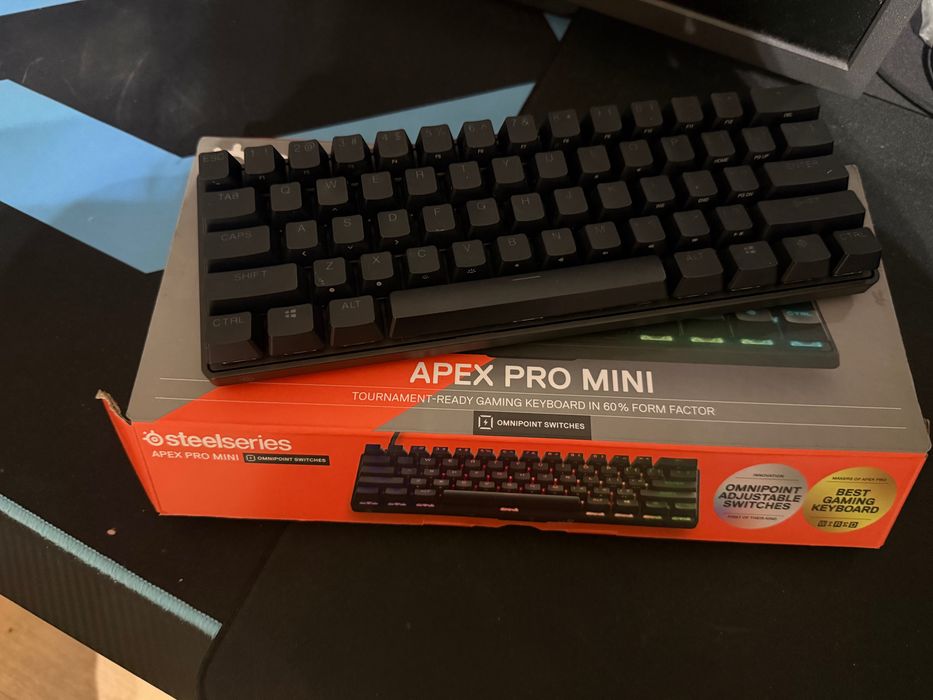 Klawiatura Apex Pro Mini stan bardzo dobry