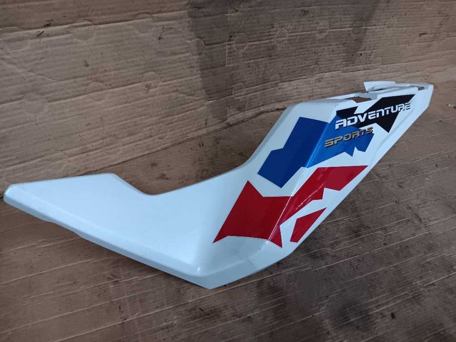 Carenagem traseira esquerda Honda CRF1100 Africa Twin Adventure