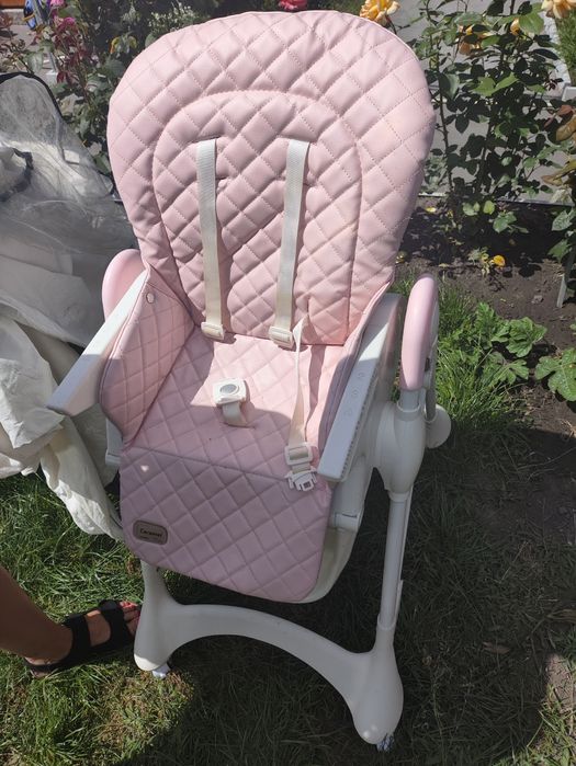 Стілець для годування немовля