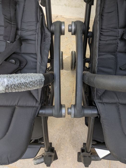 2 Carrinhos de Bebé Bumprider Connect2 (2022) -  Muito Bom Estado - Completos - Compatíveis com Cabine de Avião