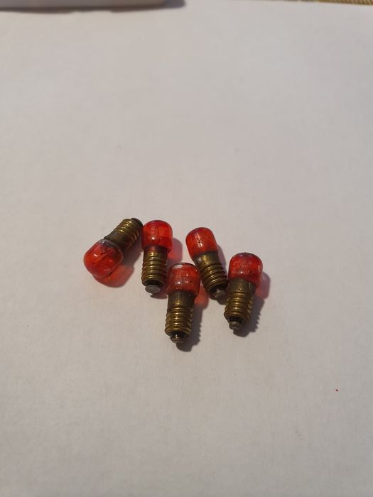 Żarówka mini 12V ENG THORN gwint 4,5mm, sprawne