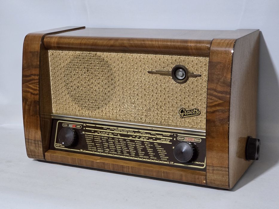 Rádio antigo reparado Graetz
