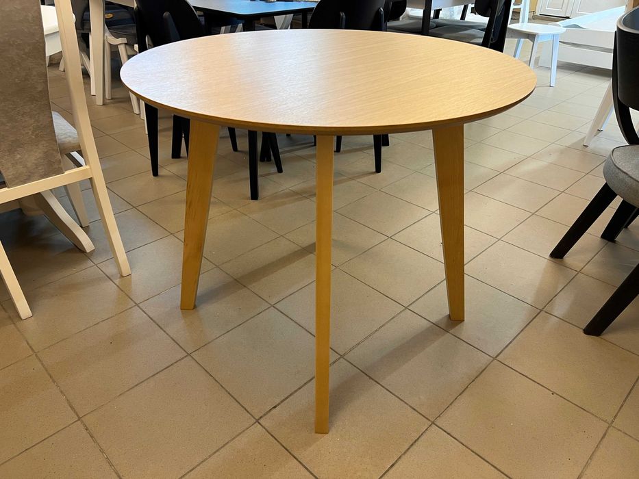 Стіл Марс Д90 круглий суцільний на кухню для дому кухонний для кухні