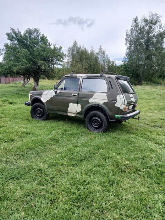 Продам ваз 2121 на ходу.