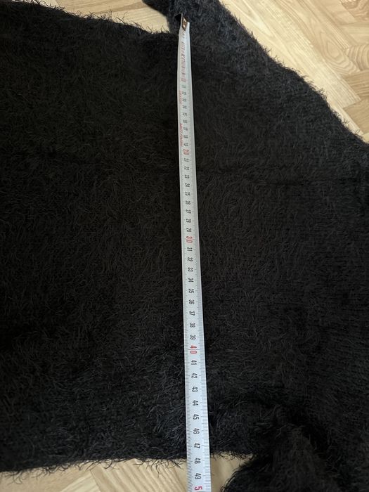 Cieplutki pluszowy sweterek golf Sinsay