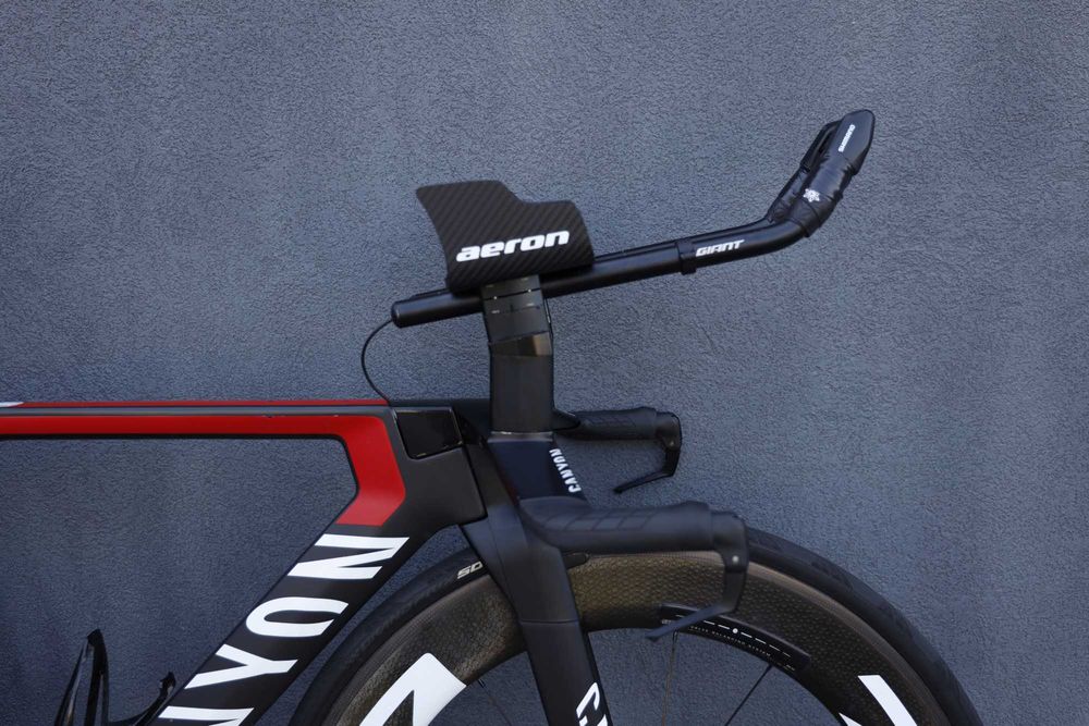 Canyon Speedmax CF SLX – Bicicleta de Contrarrelógio / Triatlo