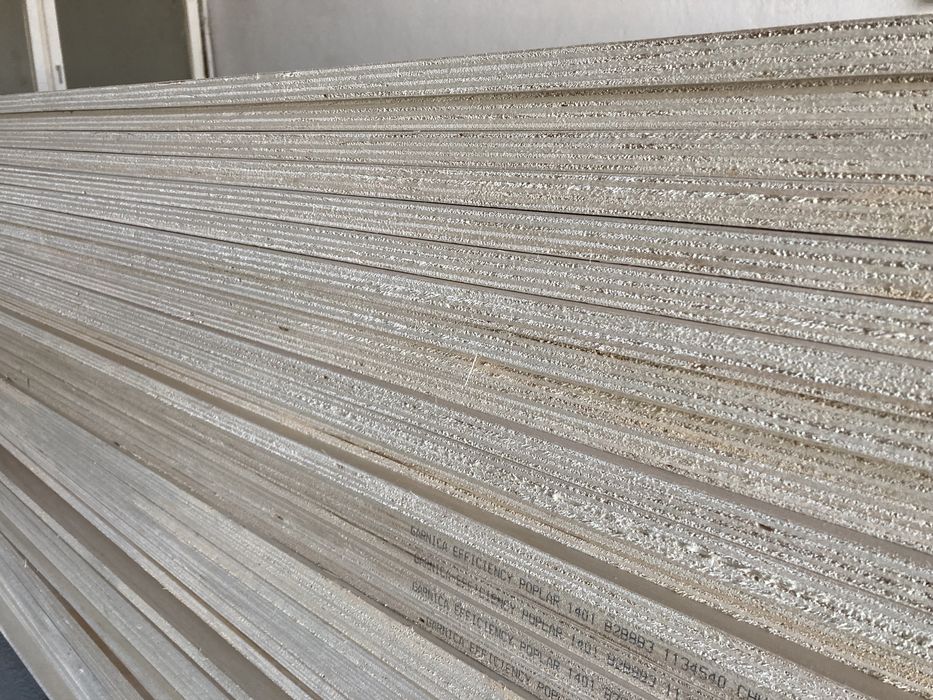 Sklejka liściasta 18 mm - piękna klasa - duży arkusz 310x153