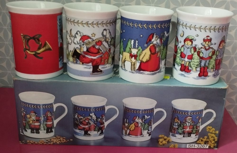 Чашки новогодние ( рождественские) набор