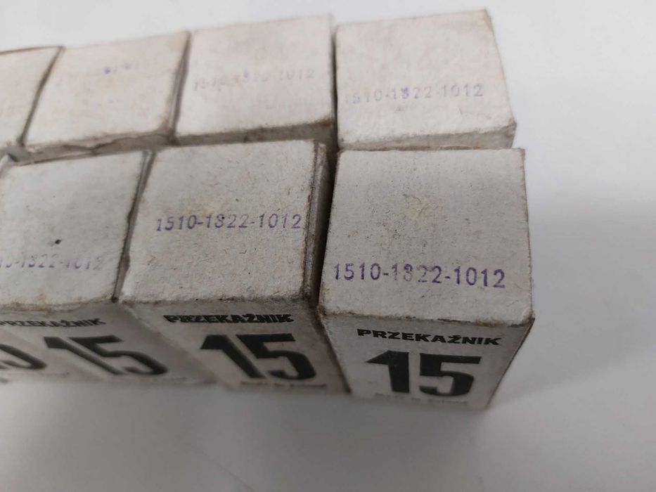 Przekaźniki R15 3P 10 A, cewka 12 VDC - 4 sztuki, KRK