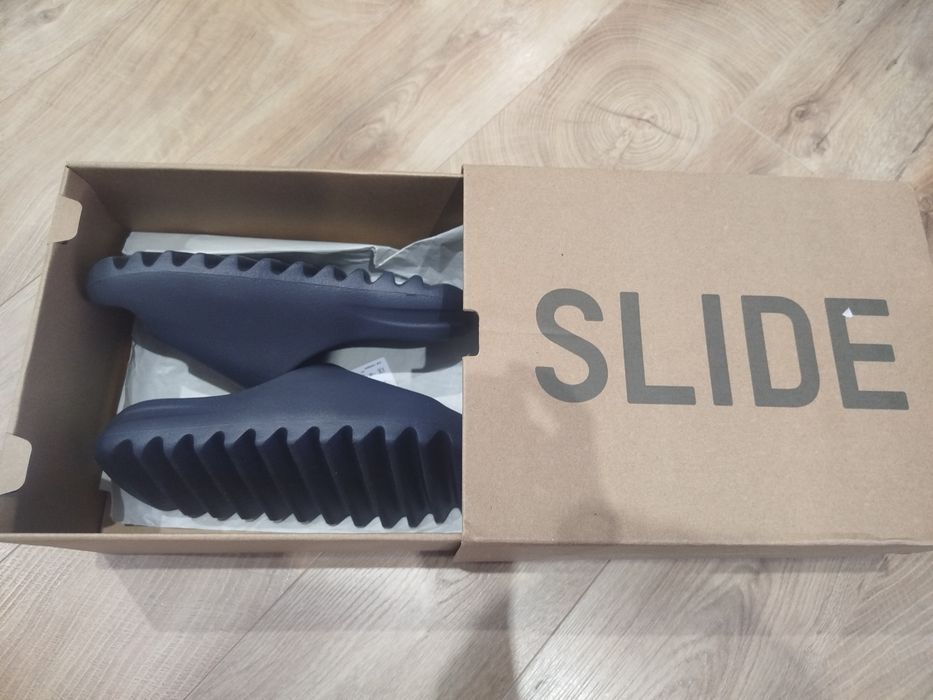 Yzy slide rozmiar 39