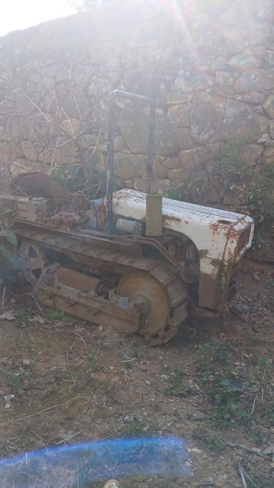 Trator vinhateiro