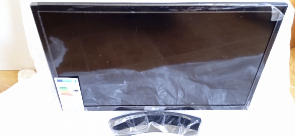 TV LG 24pol nunca utilizada