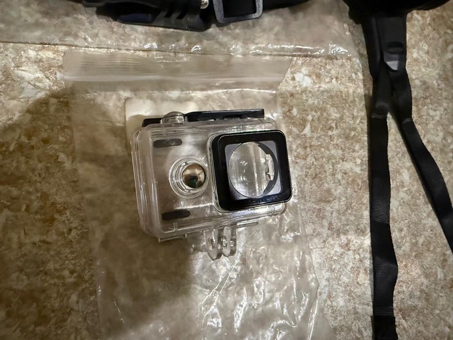 Крепления камеры go pro 3,4 или xiaomi Yi, отличное состояние!