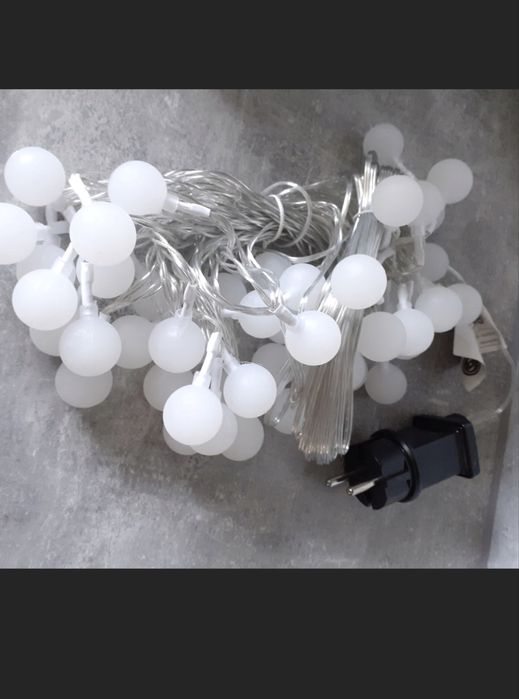 Lampki sieciowe na taras balkon 50 LED 15m kulki oświetlenie