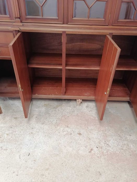 Movel de Sala c/ Portas de vidro