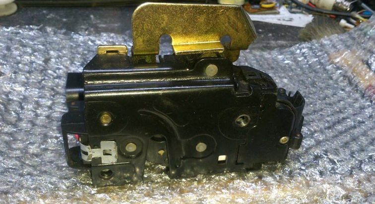 Fechadura Audi A6 porta do condutor 4 B 2 8 3 7 0 1 5 G nova