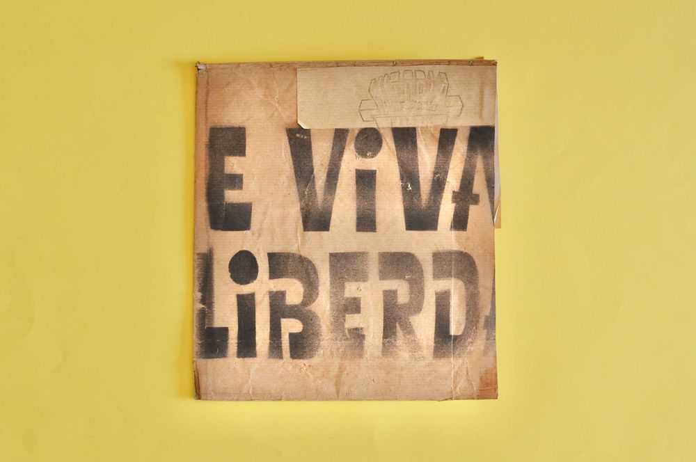 Cartaz/poster de cinema/filme E Viva a Liberdade (Et Vive la Liberté!)
