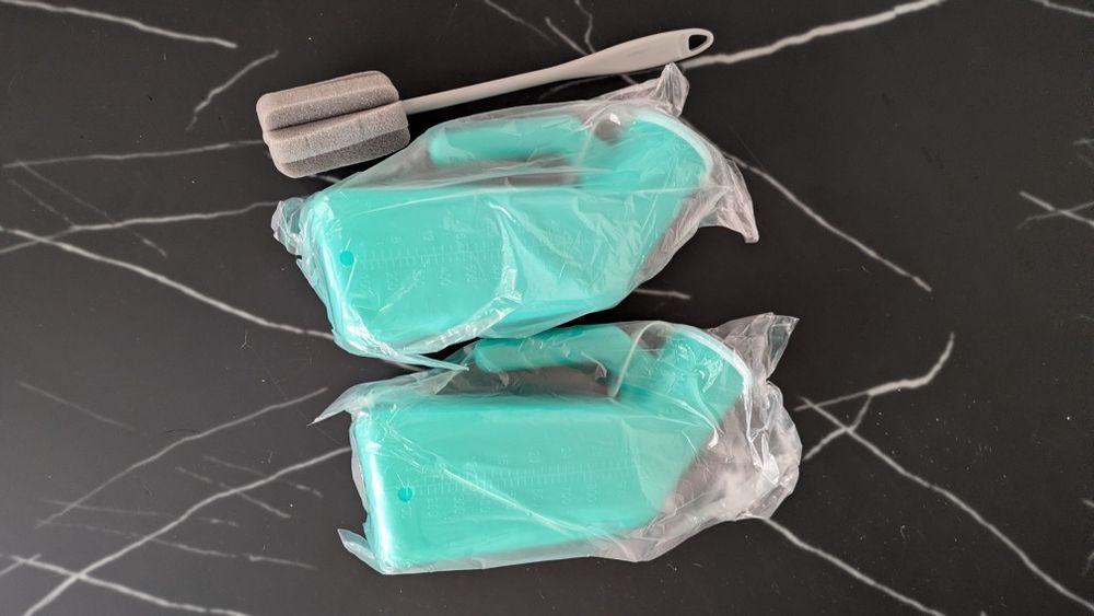 Urinóis Portáteis Masculinos + Escova de Limpeza - Novos, Selados