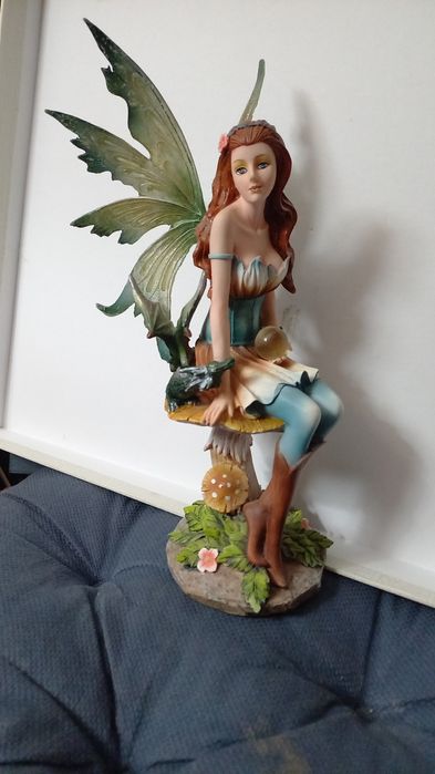 Estatueta Fada com Asas