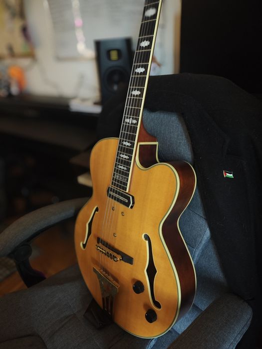Ibanez PM3C Guitarra Hollowbody Elétrica