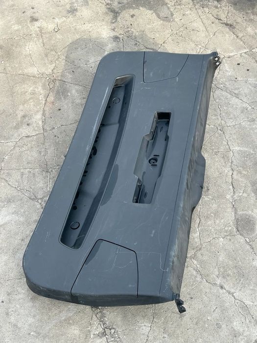 BMW X1 F48 OSŁONA KLAPY TYLNA POKRYWA BOCZEK 7350850