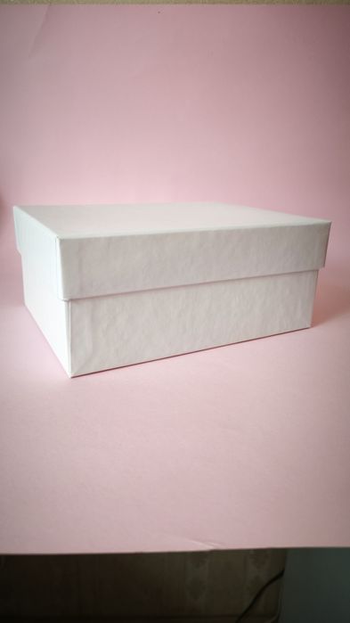 Коробка подарункова