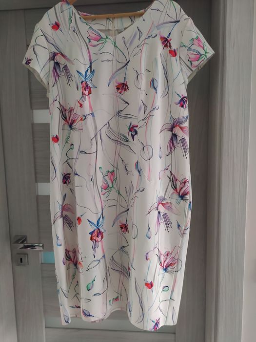 Sukienka ecri-plus size 52