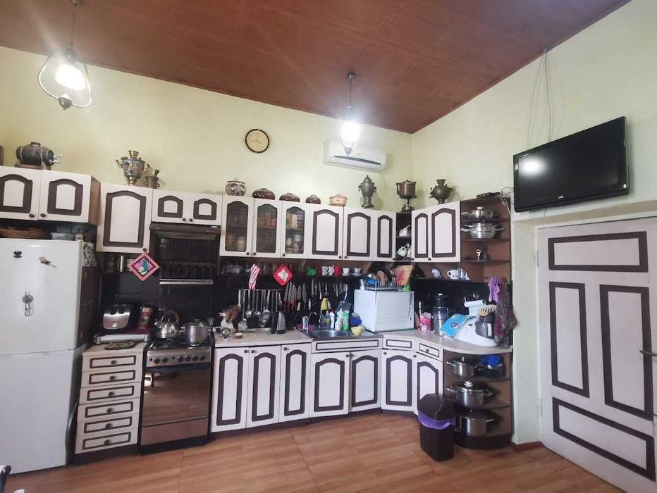 Продам 2эт. дом 200кв.м в центре города