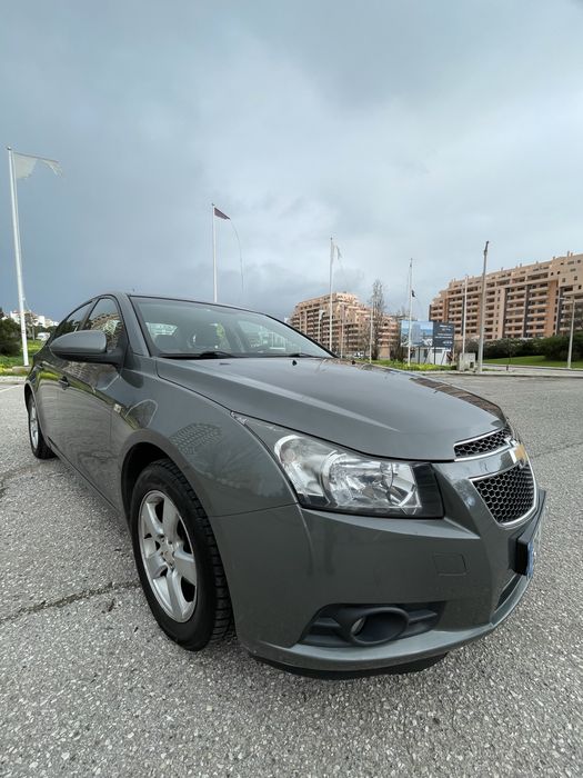 Chevrolet Cruze 1.6 - 2010