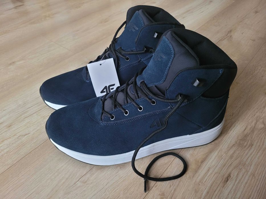 NOWE buty 4F - rozmiar 42 - zamsz