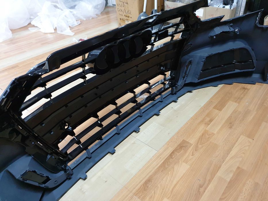 Передній Бампер в стиле S-Line CB решетка Sedan Audi А3 8V 2016-20г.