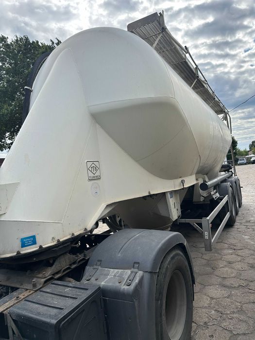 Cementonaczepa Feldbinder 2004rok